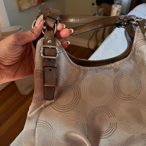 COACH Shoulder Bag ✨ - Picture 4 of 11